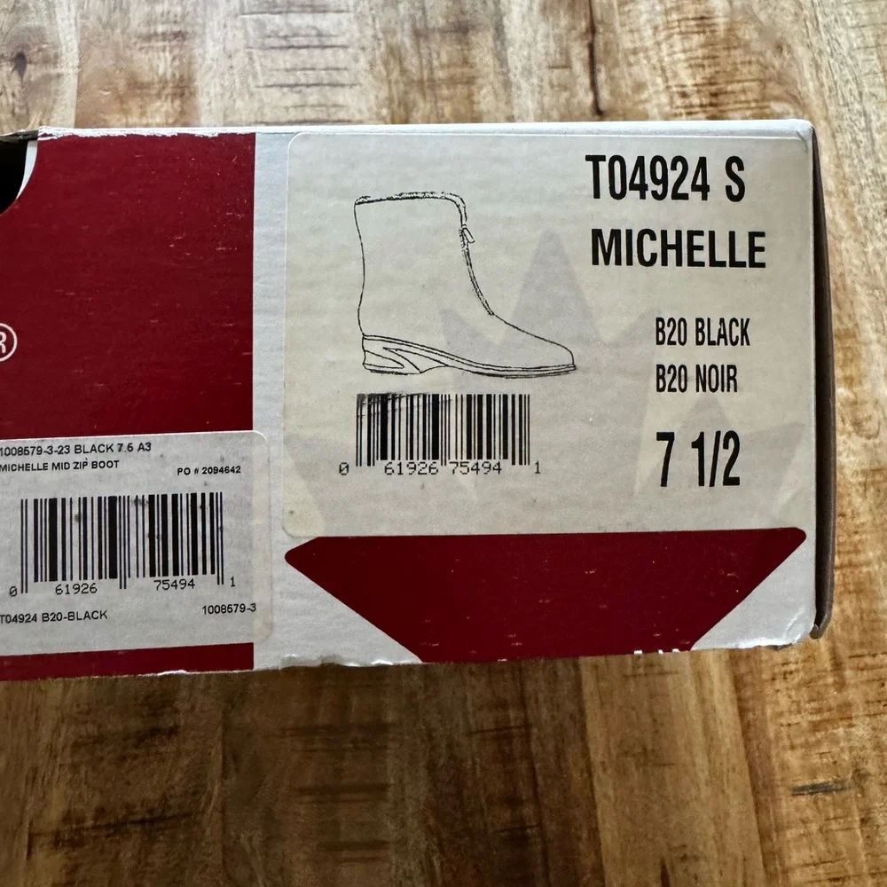 Toe Warmers Canada Women's Michelle Black mid zip waterproof Winter Boots 7.5